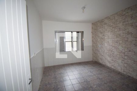 Quarto  2 de casa para alugar com 3 quartos, 95m² em Guaiauna, São Paulo