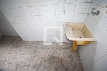 Lavanderia de casa para alugar com 3 quartos, 95m² em Guaiauna, São Paulo