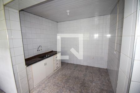 Cozinha de casa para alugar com 3 quartos, 95m² em Guaiauna, São Paulo
