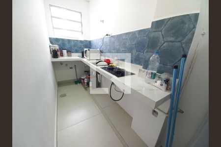 Cozinha de apartamento para alugar com 1 quarto, 27m² em Itararé, São Vicente