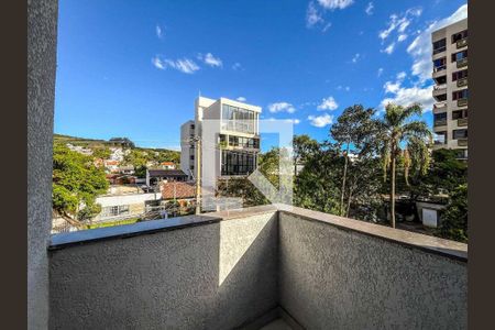 Varanda de casa de condomínio à venda com 3 quartos, 167m² em Tristeza, Porto Alegre