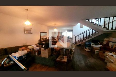 Casa à venda com 3 quartos, 392m² em Vila Curuçá, Santo André