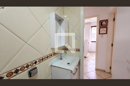 Banheiro de apartamento para alugar com 2 quartos, 57m² em Centro, Jundiaí