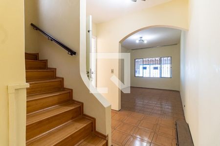Entrada de casa para alugar com 2 quartos, 150m² em Jardim Santa Cruz (sacoma), São Paulo