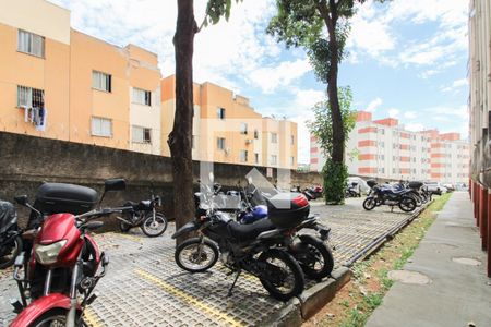 Estacionamento de apartamento à venda com 2 quartos, 47m² em Heliópolis, Belo Horizonte