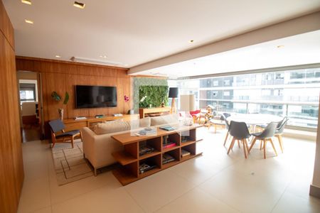 Sala de apartamento à venda com 2 quartos, 131m² em Brooklin, São Paulo