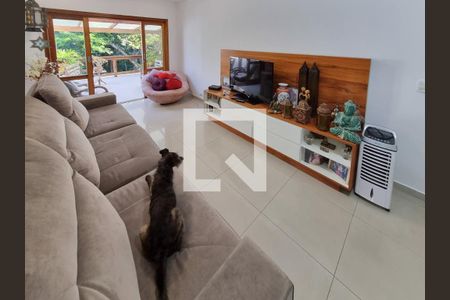 Sala de casa à venda com 3 quartos, 180m² em Jardim Olympia, São Paulo