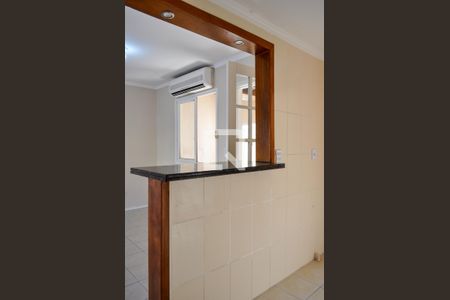 Cozinha de casa de condomínio à venda com 2 quartos, 200m² em Hípica, Porto Alegre