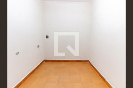 Quarto de Serviço de casa à venda com 3 quartos, 150m² em Vila Invernada, São Paulo