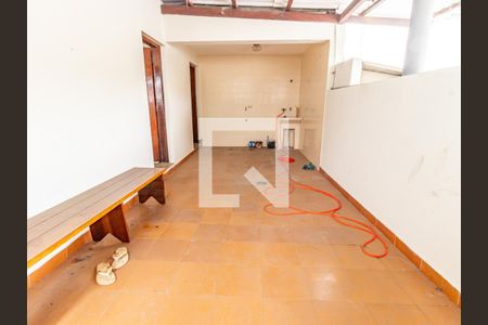 Área de Serviço de casa à venda com 3 quartos, 150m² em Vila Invernada, São Paulo