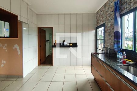 Cozinha de casa à venda com 3 quartos, 297m² em Vila Marieta, Campinas