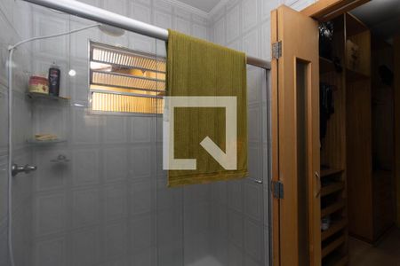 Banheiro da Suíte de casa de condomínio à venda com 3 quartos, 145m² em Jardim Japao, São Paulo