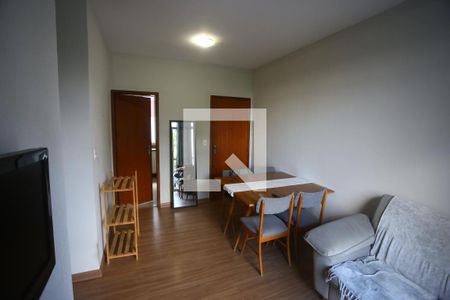 Sala de apartamento para alugar com 3 quartos, 56m² em Estoril, Belo Horizonte