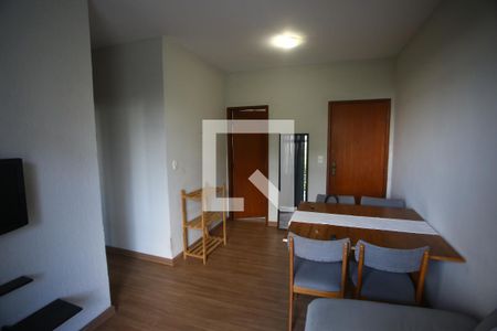 Sala de apartamento para alugar com 3 quartos, 56m² em Estoril, Belo Horizonte