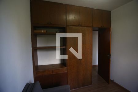 Quarto de apartamento para alugar com 3 quartos, 56m² em Estoril, Belo Horizonte