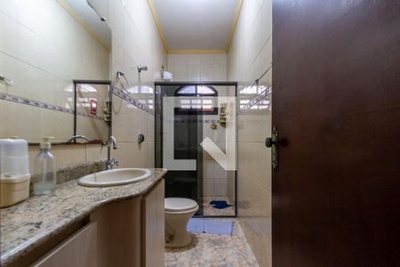 Banheiro de casa à venda com 4 quartos, 146m² em Jardim Santa Josefina, São Paulo