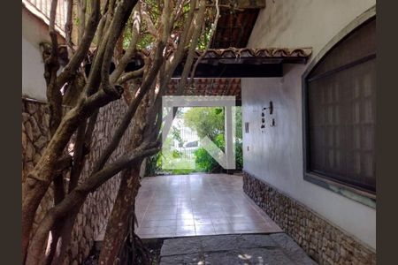 Casa à venda com 4 quartos, 190m² em São Francisco, Niterói