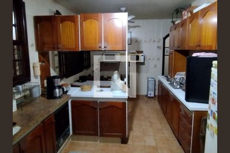 Casa à venda com 4 quartos, 190m² em São Francisco, Niterói