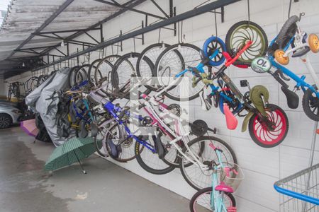 Bicicletário de apartamento à venda com 3 quartos, 131m² em Campo Belo, São Paulo