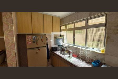 Casa à venda com 3 quartos, 144m² em Vila Olinda, São Paulo