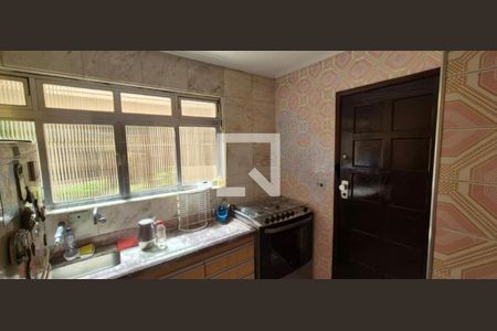 Casa à venda com 3 quartos, 144m² em Vila Olinda, São Paulo