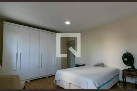 Casa à venda com 3 quartos, 200m² em Vila Carrão, São Paulo