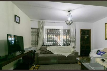 Casa à venda com 3 quartos, 200m² em Vila Carrão, São Paulo