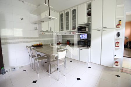 Cozinha de casa à venda com 4 quartos, 226m² em City Bussocaba, Osasco