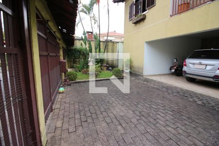 Garagem de casa à venda com 4 quartos, 226m² em City Bussocaba, Osasco
