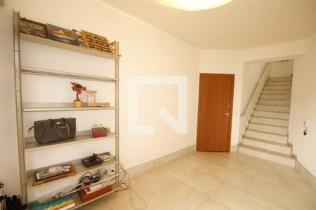 Sala 2 de apartamento à venda com 3 quartos, 160m² em Serra, Belo Horizonte