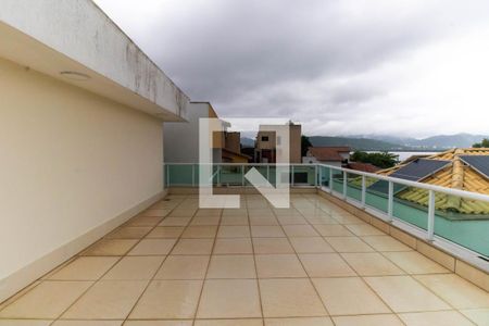 Varanda da Suíte 3 de casa à venda com 6 quartos, 600m² em Itaipu, Niterói