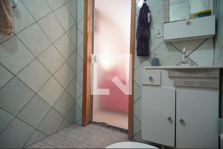 Banheiro de casa à venda com 2 quartos, 150m² em Canudos, Novo Hamburgo