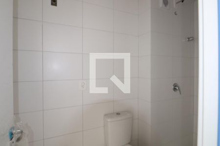 Banheiro de apartamento à venda com 2 quartos, 53m² em Centro, Canoas