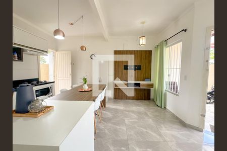Sala/Cozinha de casa para alugar com 2 quartos, 65m² em São João do Rio Vermelho, Florianópolis