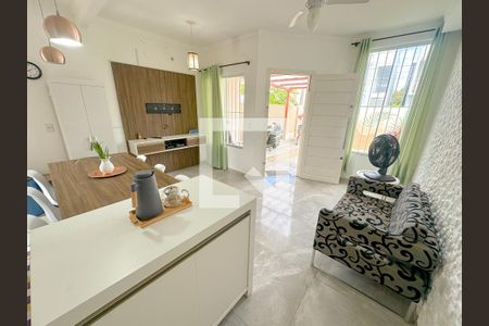Sala/Cozinha de casa para alugar com 2 quartos, 65m² em São João do Rio Vermelho, Florianópolis