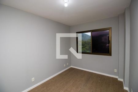 Suite de apartamento à venda com 2 quartos, 67m² em Recreio dos Bandeirantes, Rio de Janeiro