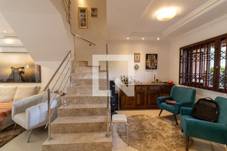 Sala de casa à venda com 3 quartos, 375m² em Guarujá, Porto Alegre