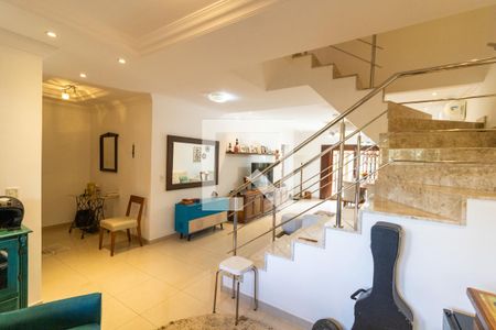 Sala de casa à venda com 3 quartos, 375m² em Guarujá, Porto Alegre