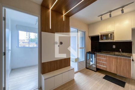 Sala e Cozinha de apartamento à venda com 2 quartos, 32m² em Vila Monumento, São Paulo