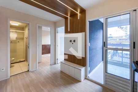 Sala e Cozinha de apartamento à venda com 2 quartos, 32m² em Vila Monumento, São Paulo