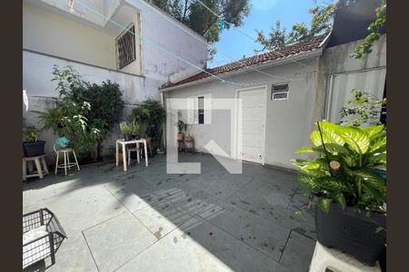 Quintal de casa à venda com 3 quartos, 150m² em Jardim Esmeralda, São Paulo