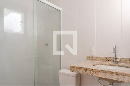 Banheiro da Suíte de casa à venda com 3 quartos, 110m² em Itaipu, Niterói