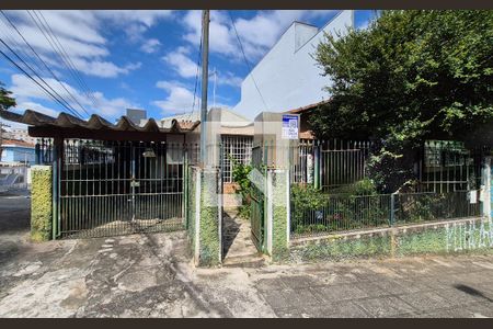 Fachada de casa à venda com 2 quartos, 128m² em Vila Lutécia, Santo André