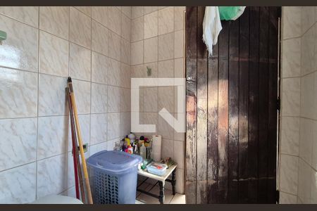Banheiro de casa à venda com 2 quartos, 128m² em Vila Lutécia, Santo André