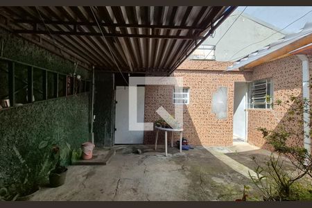 Garagem de casa à venda com 2 quartos, 128m² em Vila Lutécia, Santo André