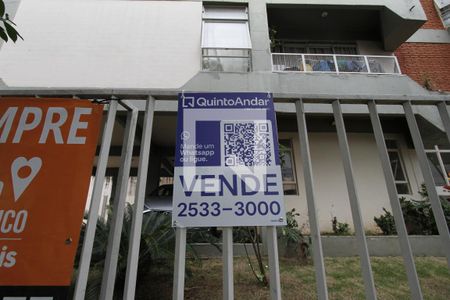 Fachada e placa de apartamento à venda com 3 quartos, 110m² em Coração Eucarístico, Belo Horizonte