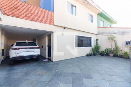 Garagem de casa à venda com 3 quartos, 230m² em Santo Antônio, Osasco