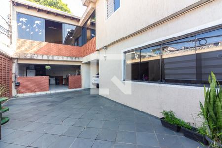 Garagem de casa à venda com 3 quartos, 230m² em Santo Antônio, Osasco