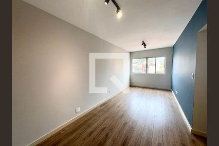 Sala de apartamento para alugar com 2 quartos, 76m² em Anhangabaú, Jundiaí