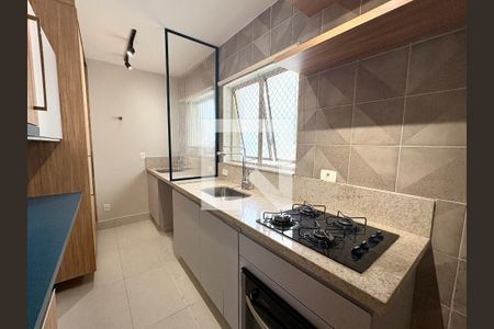 Cozinha de apartamento para alugar com 2 quartos, 76m² em Anhangabaú, Jundiaí